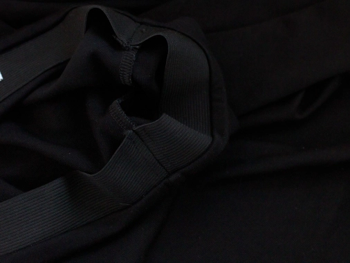 XS Černé stretch šaty Mango bez ramínek neprůhledné nové
