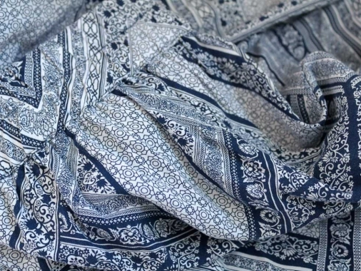 38/M Dámská sukně s modrým vzorem na gumku v pase Gina Benotti