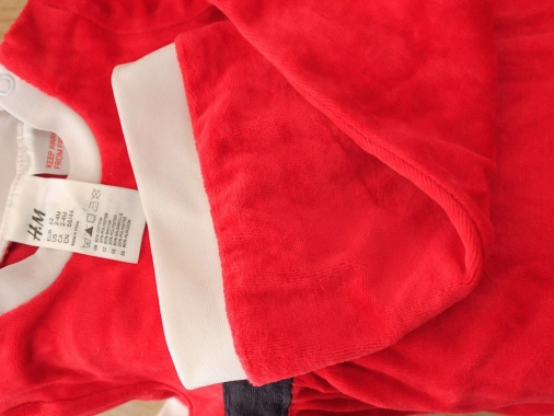 Vánoční set H&M šaty a čepice pro holčičku 2-4 měsíce