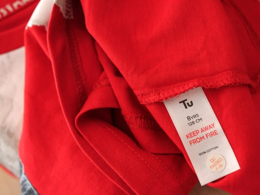 Vánoční červené tričko Santa velikost na 8 roků 128