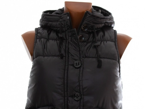 36/S Černá dámská prošívaná vesta H&M s kapucí