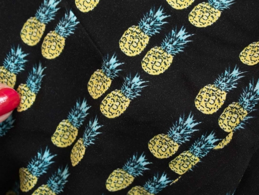 38/M Dámský letní overal H&M se vzorem ananasů