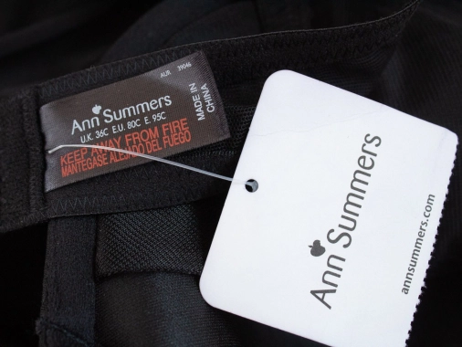 36/S Nové černé šaty uvnitř s podprsenkou Ann Summers