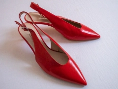 39 Nové dámské červené lodičky Zara