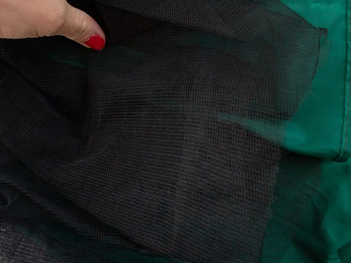 40/L Zelené metalické pletové šaty na šněrování