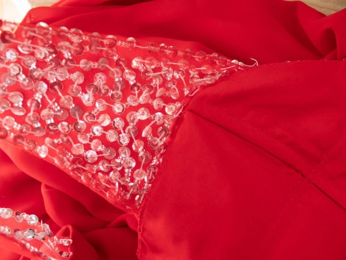38/M Plesové společenské červené šaty Amelia