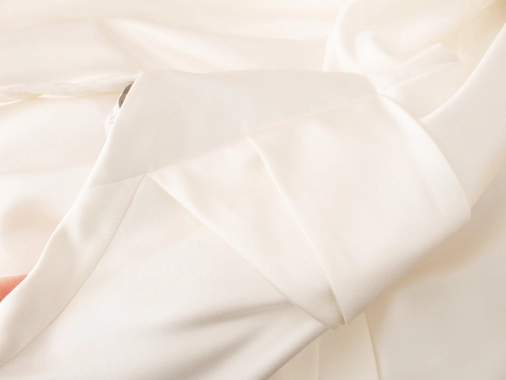 S/M Bílosmetanové svatební společenské šaty