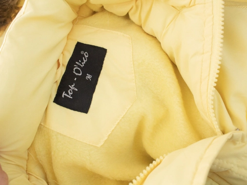 M Žlutá naducaná dámská vesta s odepínací kapucí
