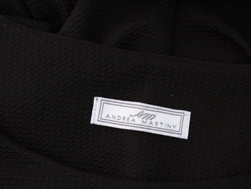 40 Černé celoroční neprůhledné šaty Andrea Martiny