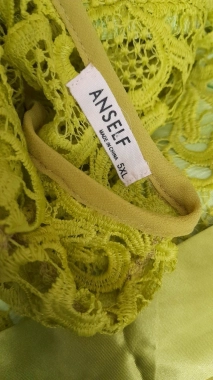 48/50 Žlutozelené společenské dámské šaty Anself