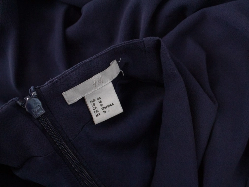 42/44 Modré dámské celoroční šaty H&M s podšívkou