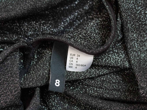 XS/S Černostříbrné třpytivé pružné šaty H&M