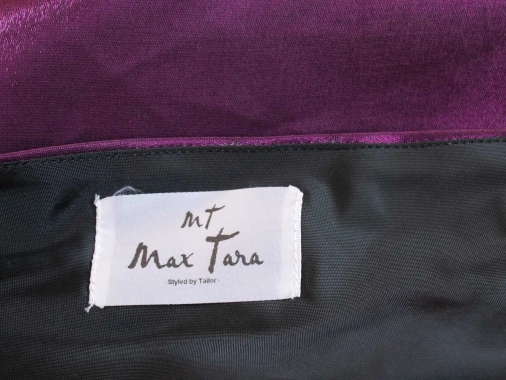 44 Nádherné dámské společenské šaty Max Tara