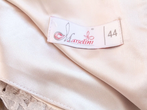 L/XL Béžovozlaté krajkové dámské slavnostní šaty