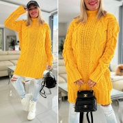 Teplý žlutý dlouhý svetr s copánky Nikki