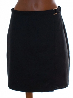 40 Staccato černá zavinovací sukně v pase přezka