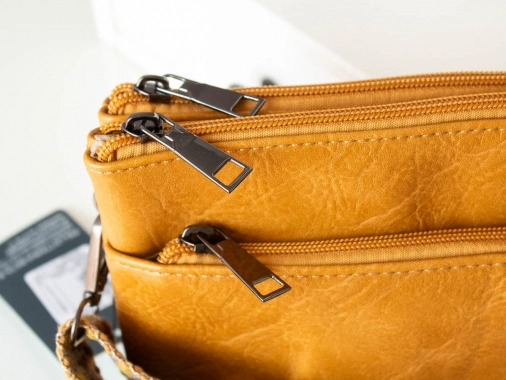 Hořčicová okrová crossbody kabelka na rameno