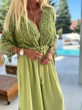 Dlouhé dámské boho šaty s krajkou Nela zelené