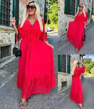 Dlouhé dámské boho šaty s krajkou Nela červené
