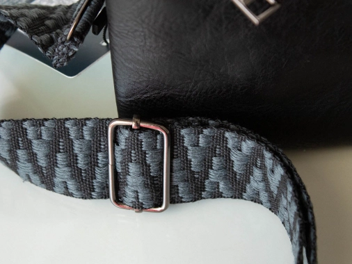 Nová dámská černá crossbody kabelka na rameno