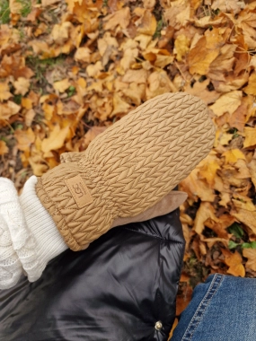 Zimní dámské rukavice UGC s kožíškem camel