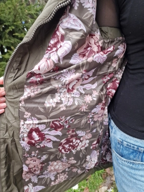 6XL Khaki přechodová prošívaná dámská bunda Eva