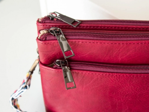 Nová dámská vínová crossbody kabelka na rameno