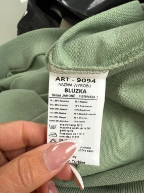 Bavlněná mikina klokanka Dreams s náplety černá