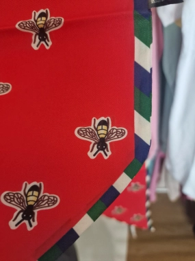 Dámský luxusní šál šátek 30% silk červený se vzorem