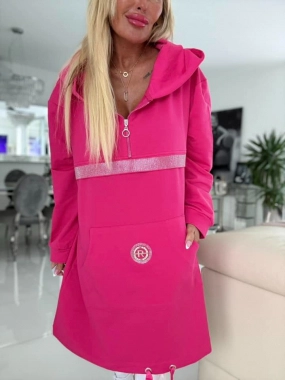 Maxi dámská tunika zdobená kamínky s kapucí růžová