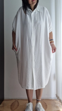 Dámské šaty na propínání oversize Thea bílá