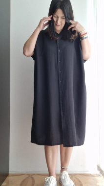 Dámské šaty na propínání oversize Thea černá