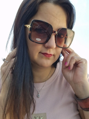 Dámské sluneční brýle nožička zlatý řetízek hnědé