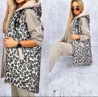 42/XL Prošívaná dámská luxusní vesta béžová