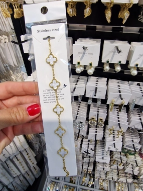 Náramek na ruku z chirurgické oceli číslo 5. perleťový bílý