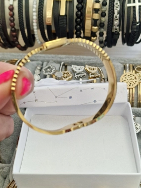 Luxusní dámský pevný náramek čtyřlístek zlatá barva