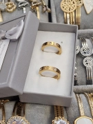 Náušnice kruhy Lorra se vzorem zlatá barva