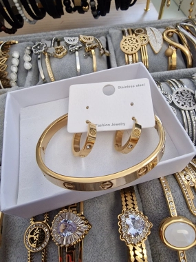 Náušnice kruhy Lorra se vzorem zlatá barva