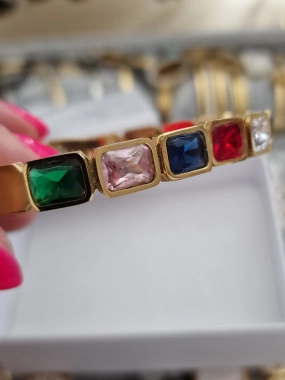Dámský pevný náramek se šesti barevnými kamínky