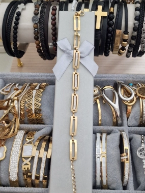 R30 Luxusní dámský náramek na ruku Lea zlatá barva