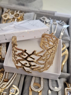 N12 Náramek chirurgická ocel Afrika zlatý