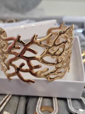 N12 Náramek chirurgická ocel Afrika zlatý