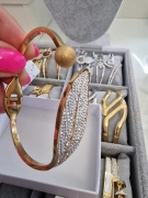 N19 Náramek zlatý list bohatě zdobený zirkony