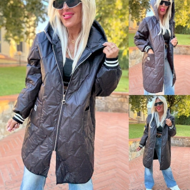 Dámská prošívaná lehká bunda s kapucí Style MM černá