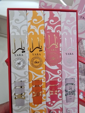 Lattafa Yara Vánoční dárkové balení 4x 35ml