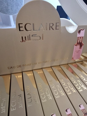 Dubajská luxusní parfémová voda Lattafa Eclaire hnědá