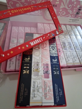 Vánoční dárkové  balení Lattafa Yara Vánoční 4x 35ml