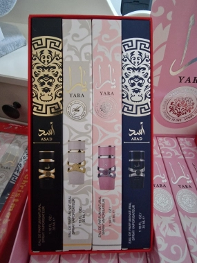 Vánoční dárkové  balení Lattafa Yara Vánoční 4x 35ml