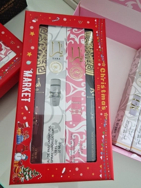 Vánoční dárkové  balení Lattafa Yara Vánoční 4x 35ml