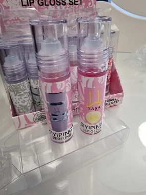 Perfume and Lip Gloss Set Yara